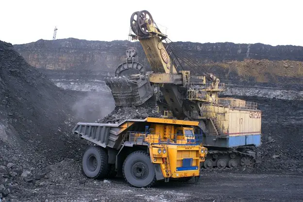 Coal &amp; mineral mining a major contributor to over exploitation of resources - Image from Pixabay